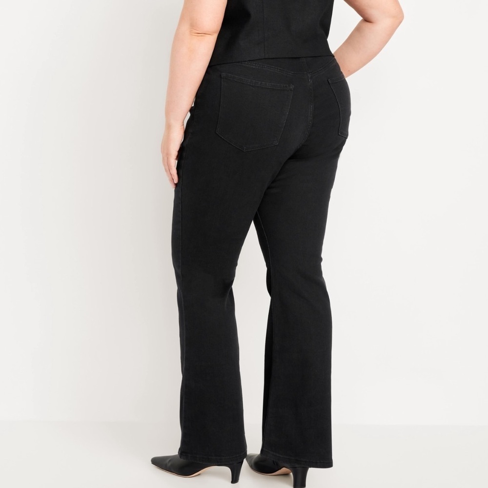 Old Navy | High-rise Wow Flare Classic Black Women's Jeans - Picture 4 of 4